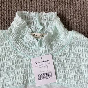 Free People tissue cotton shirred neck/top with gathered sleeve sz S, aqua